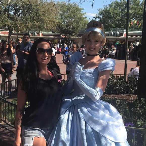 Meet your Posher, Alicia - Picture 1 of 1